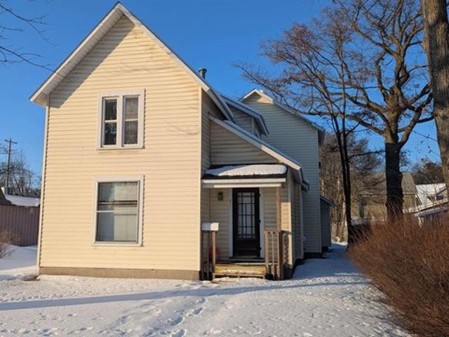 611 E Eighth St, Traverse City, MI 49686