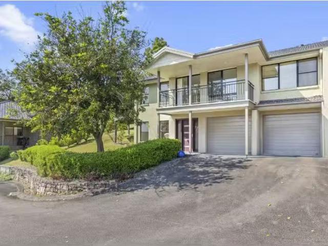 6/11 Finlay Crescent, OURIMBAH Townhouse for rent Listed by M.