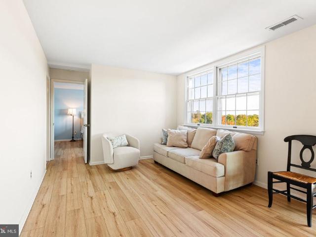 611 Haddonfield Cmns Commons # 611