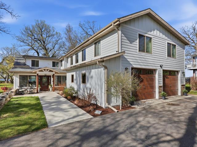 611 N Shore Drive