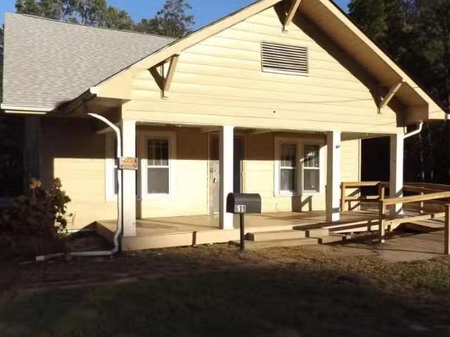 611 S MAIN ST, WARREN, AR 71671