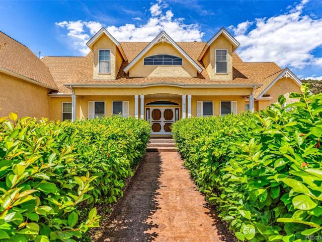 611 Rockridge Loop