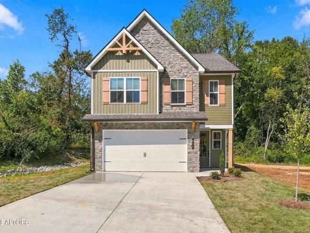 611 W 8th Ave, Lenoir City, TN 37771