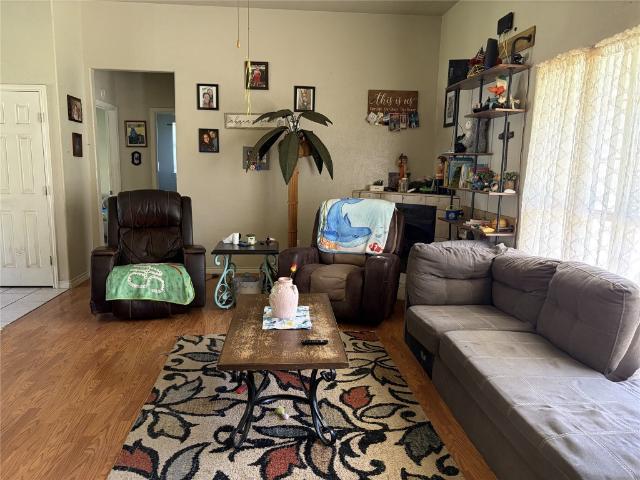 611 W Trout
