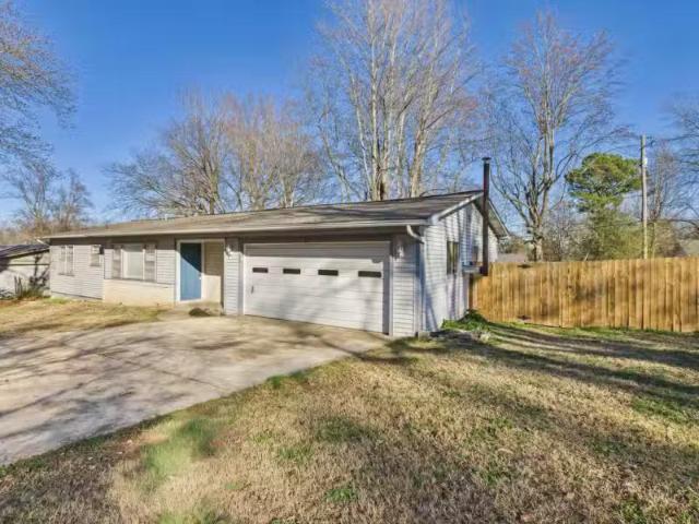 611 TAMARIND ST, HARRISON, AR 72601