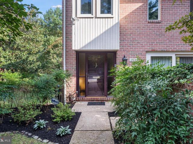 6124 Buckingham Manor Drive