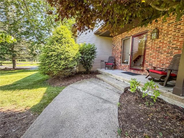 6125 Oakridge Road
