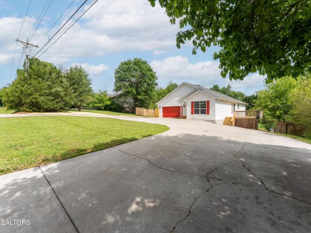 6125 Bingham Lane