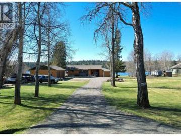 6126 Lakeshore Drive, 100 Mile House, BC, V0K 2E3 house for sale | Listing ID R3116 | Royal LePage