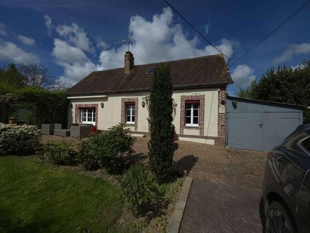 61270 RAI 4 km gare maison de campagne 2 chambres, sans travaux, terrain 820 m²
