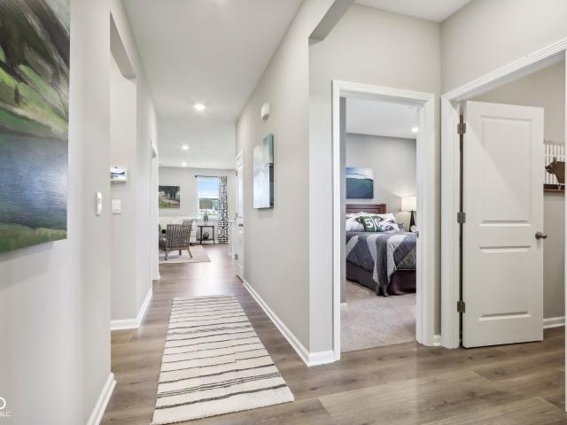 6127 Camarillo Drive