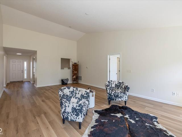 6129 Green Glade Drive