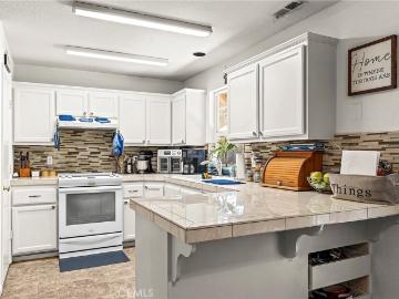 6122 Dana Circle