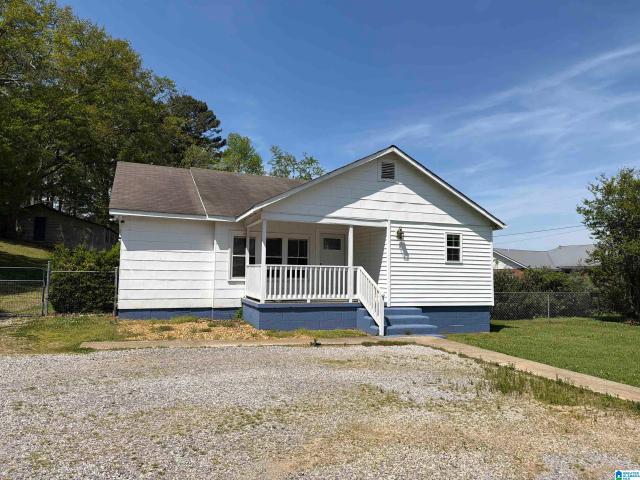 612 Alexandria Road Sw