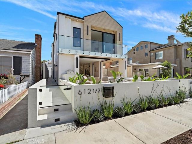 612 Begonia Ave, Unit 1/2, Corona del Mar, CA 92625 | MLS #PW26026