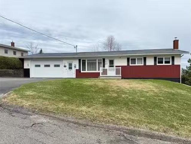 612 Davis St, Grand Sault/Grand Falls, NB, E3Z 1B3 house for.