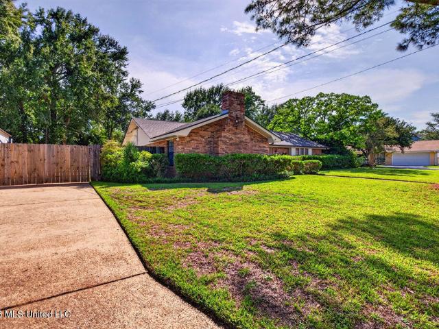 612 Sunset Drive