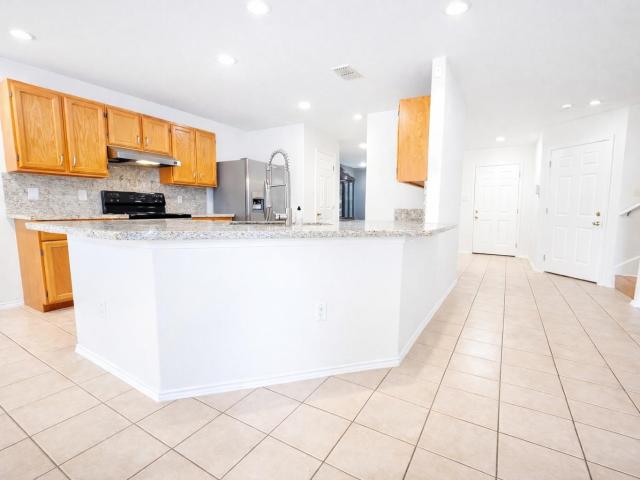 612 Pinos Cr
