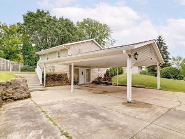 612 W Clover Terrace