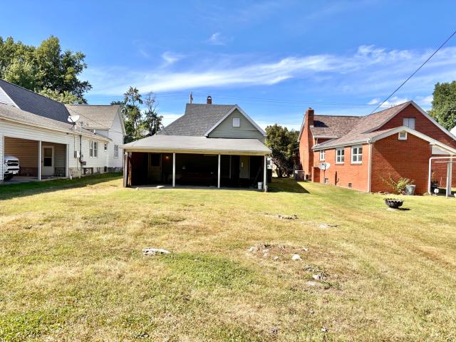 612 W Monroe Street W