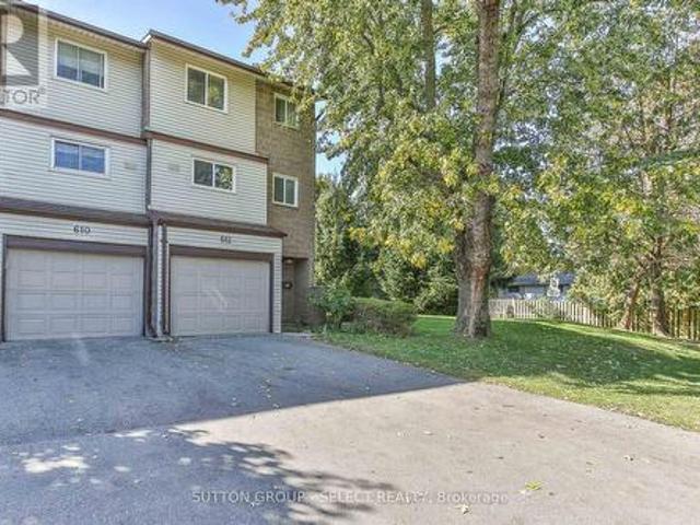 612 Wilkins Street, London South R, ON, N6C 4Z4 townhouse for sale | Listing ID X13879 | Royal LePage