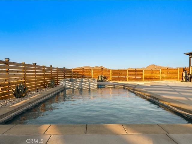 61394 Latham Trail
