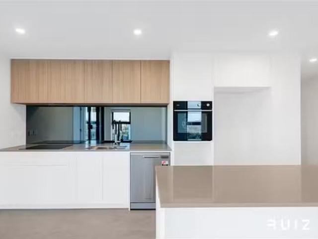 613/327 Northbourne Avenue, Lyneham Apartment for rent Listed.
