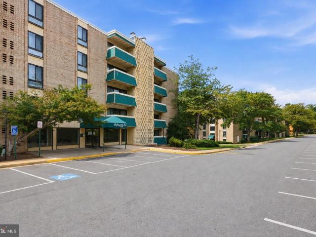 6133 Leesburg Pike # 109