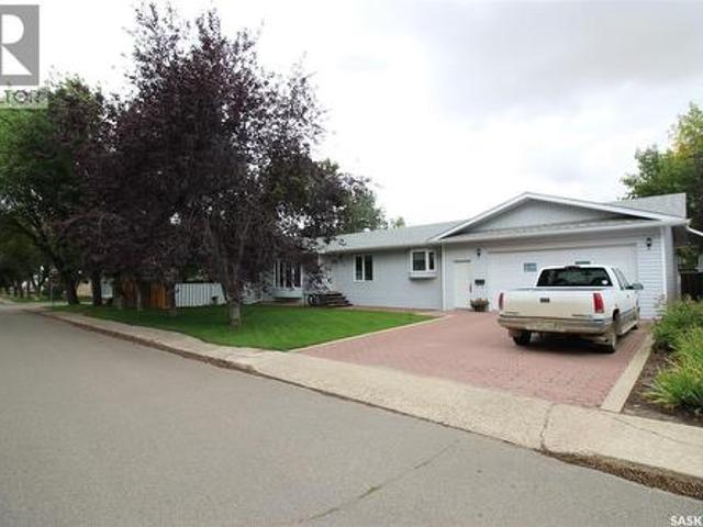 613 4Th Street W, Shaunavon, SK, S0N 2M0 house for sale | Listing ID SK048673 | Royal LePage
