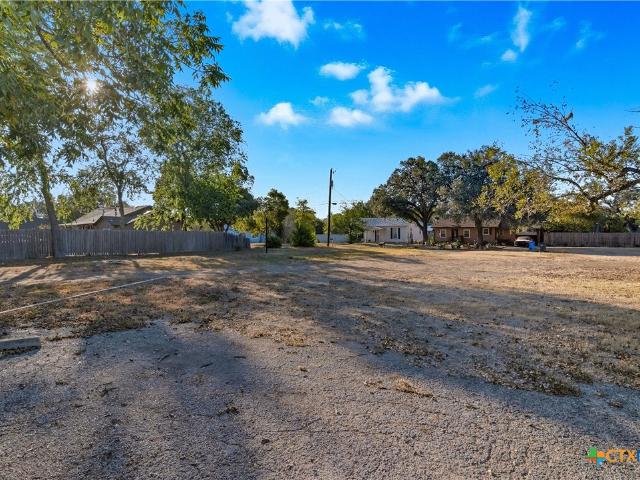 613 615 E Court St, Seguin, TX 78155 | MLS #595524