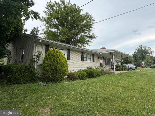 613 Chronister Street