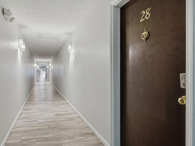 613 Hillsboro Rd # D28