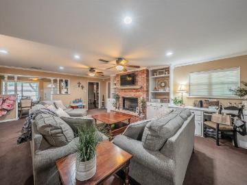 613 N Overlook Drive