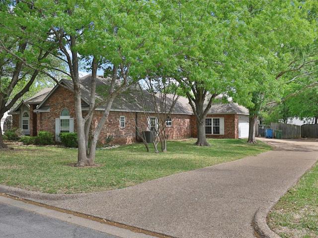 613 Regina Dr, Hewitt, TX 76643 | MLS #21224