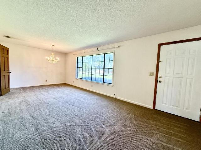 613 W Spring Ave