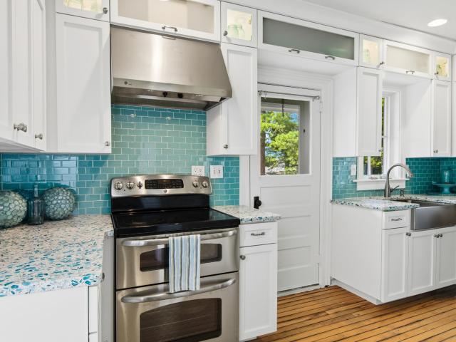 613 Traverse Street