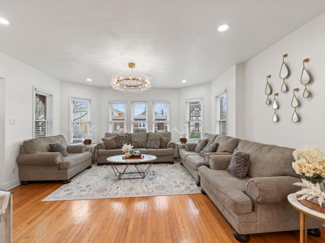 6145 W Fletcher St, Chicago, IL 60634 | MLS #12637