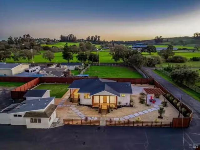 6140 GILMORE AVE, COTATI, CA 94931