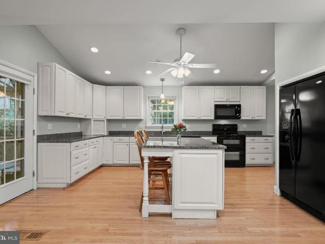 6143 New Leaf Court