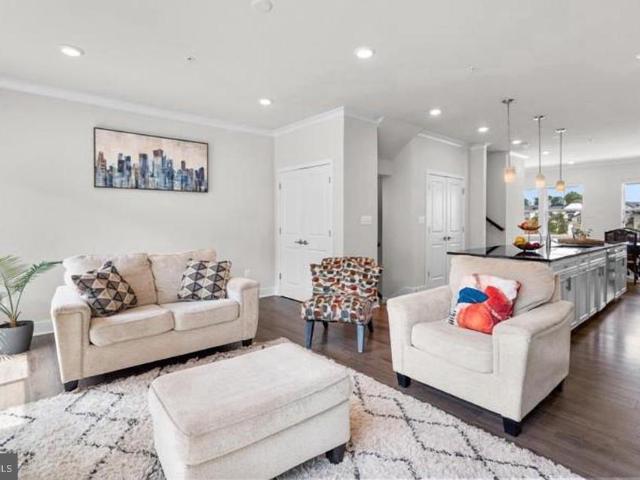 614 Chalcedony Lane