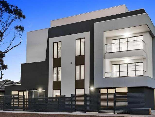6/14 Albert Crescent St Albans VIC 3021