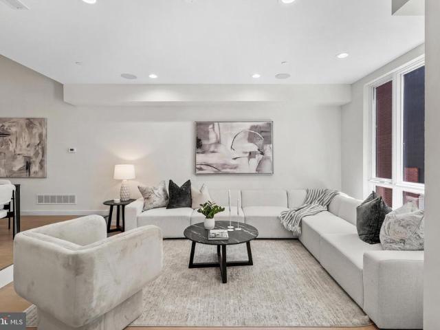 614 Brenna Walk # 27