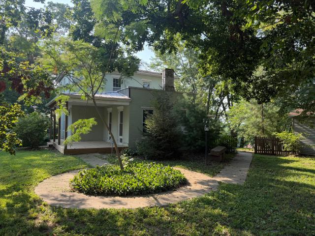 614 howard st