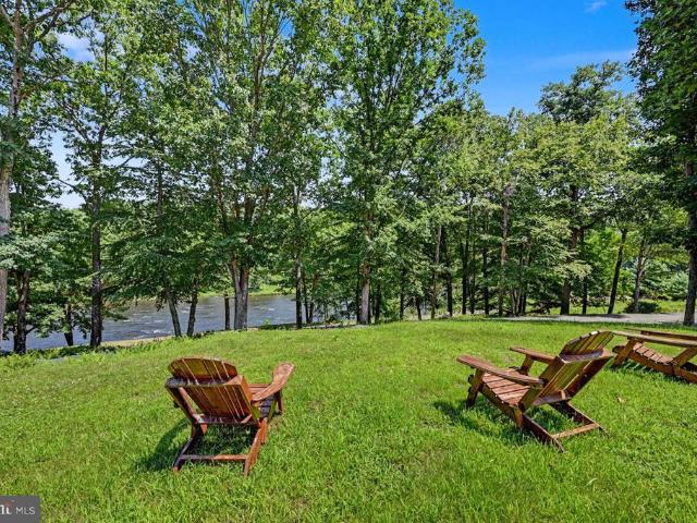 614 Masthope Plank Road