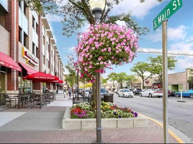 614 S Troy Street # 102