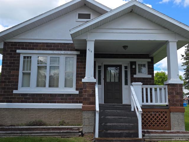 614 Roosevelt Avenue