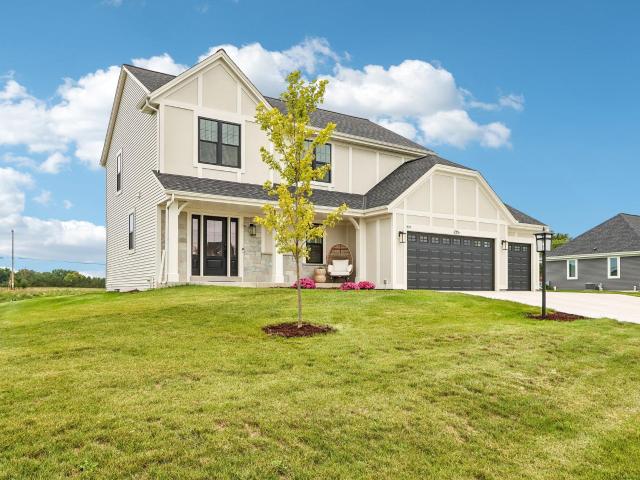 614 Twin Creeks Dr