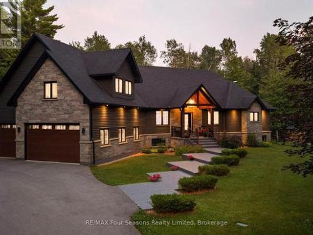 6155 2 / Nottawasaga Side Road, Clearview Stayner, ON, L0M 1S0 house for sale | Listing ID S13567 | Royal LePage