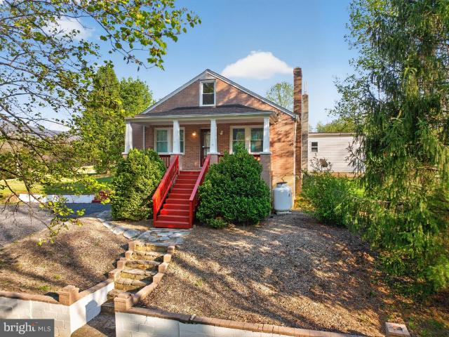 6156 Stonewall Jackson Hwy, Front Royal, VA 22630 | MLS #VAWR2014
