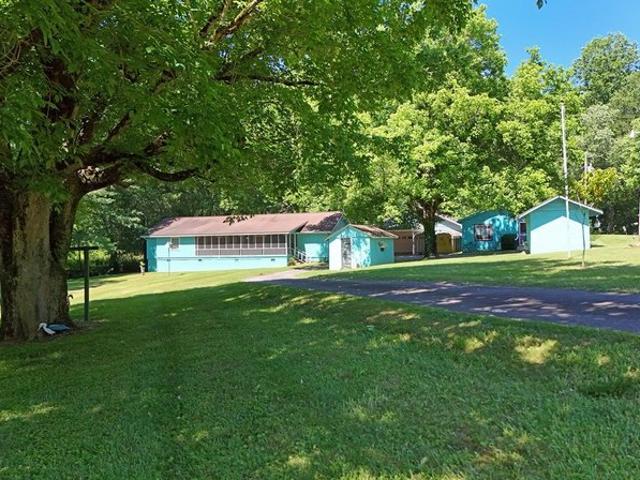 6156 Southern Rd, Young Harris, GA 30582